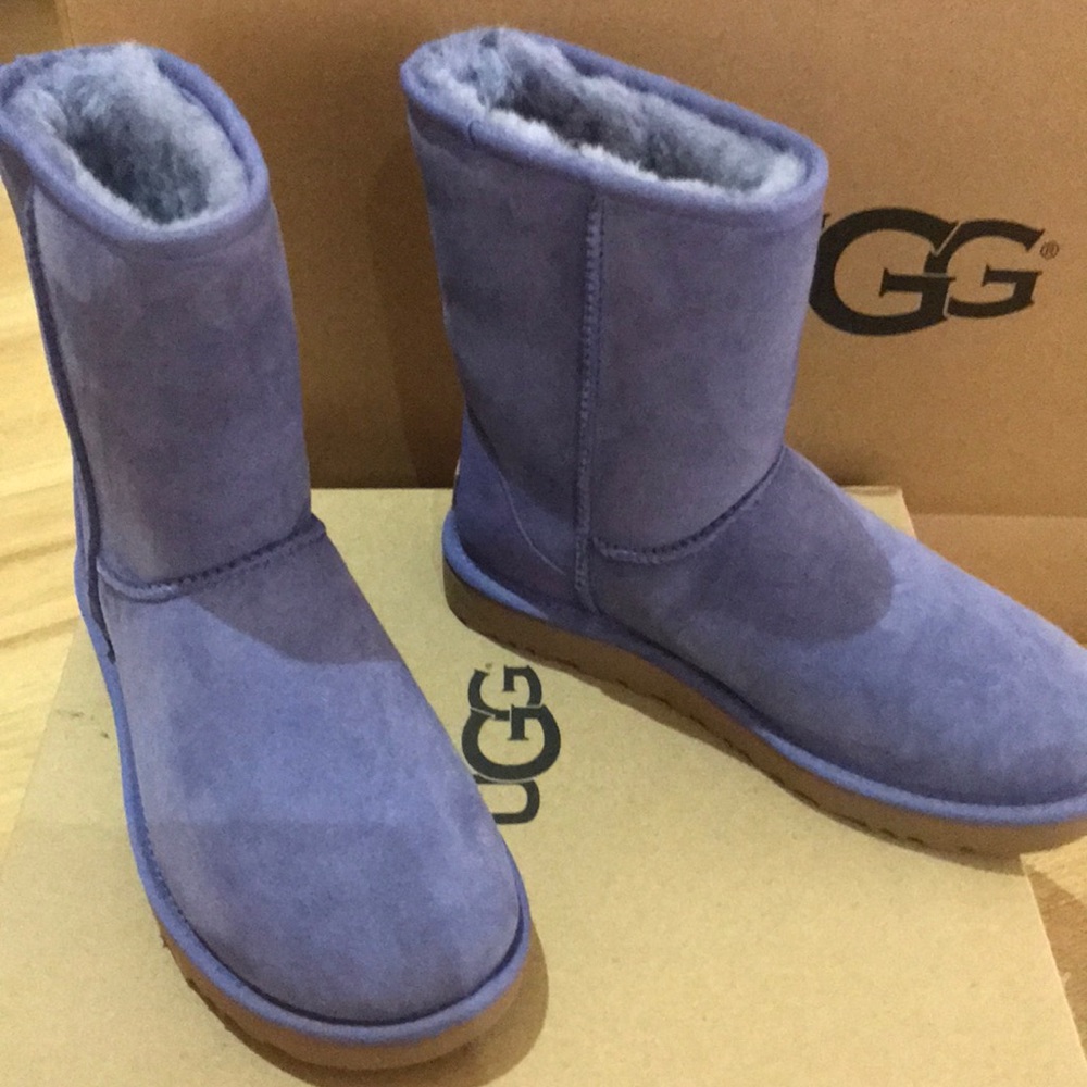 Ugg classic short beautiful blue boots nwt - Picture 2 of 6